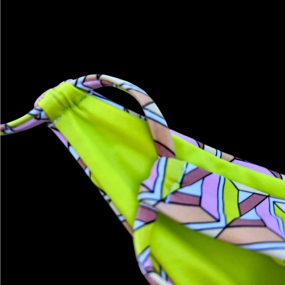 Geometric Patterned Bikini Set - Picture 3 of 3